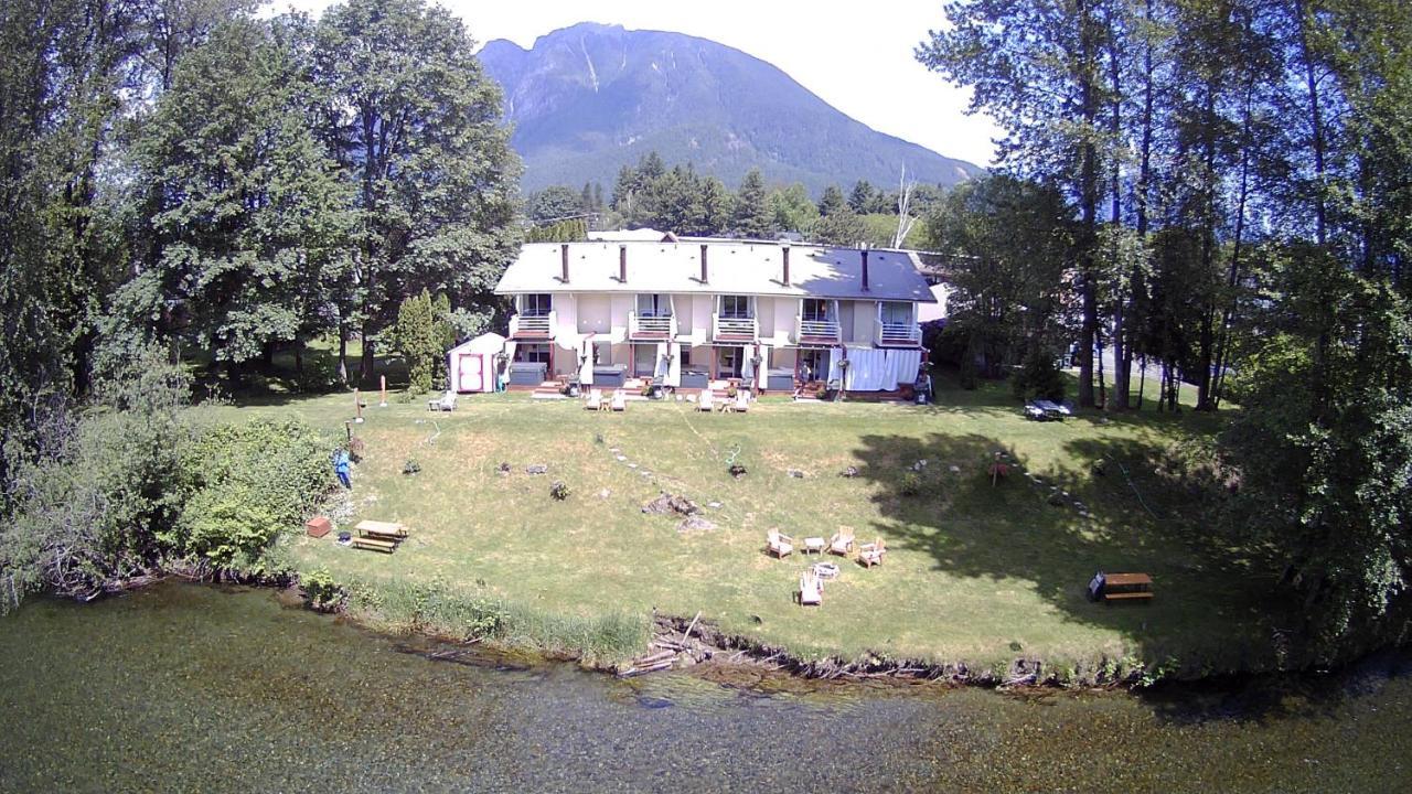 Moon River Suites #5 นอร์ทเบนด์ ภายนอก รูปภาพ
